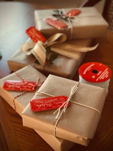 Kraft wrapped presents 